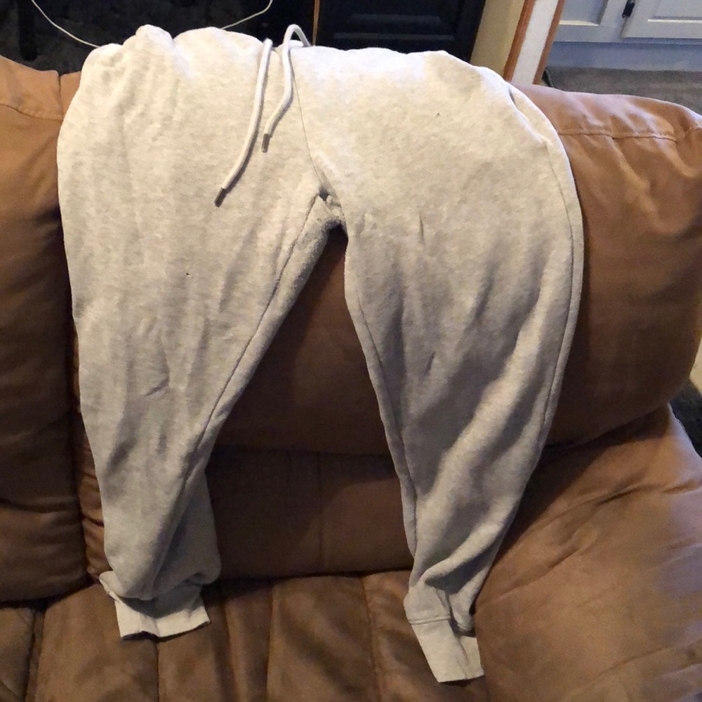 Gray American Eagle joggers